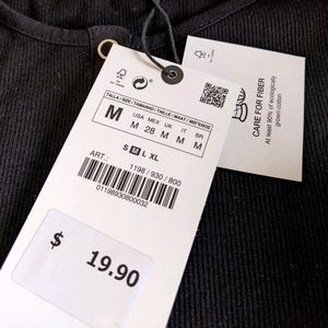 3/$25 NWT Zara Basic Black Tee